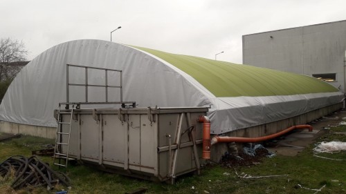 oddychający materiał na zadaszenie kompostowni Zakładu Utylizacji Odpadów Komunalnych Radkom w Radomiu