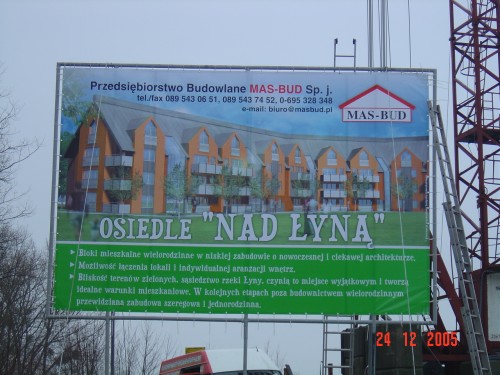 Plandeka reklamowa na billboard.