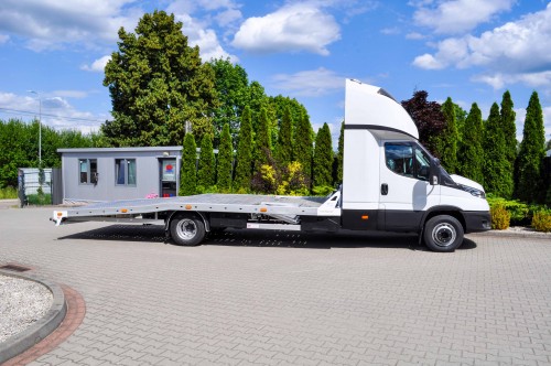 Iveco Daily 70c18 z platformą aluminiową