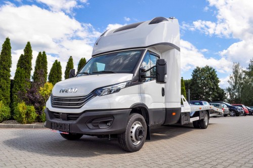 Iveco Daily 70c18 z platformą aluminiową