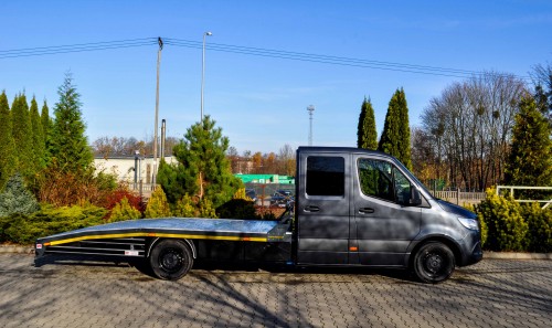 Autolaweta Mercedes-Benz Sprinter 906 z aluminiowym najazdem